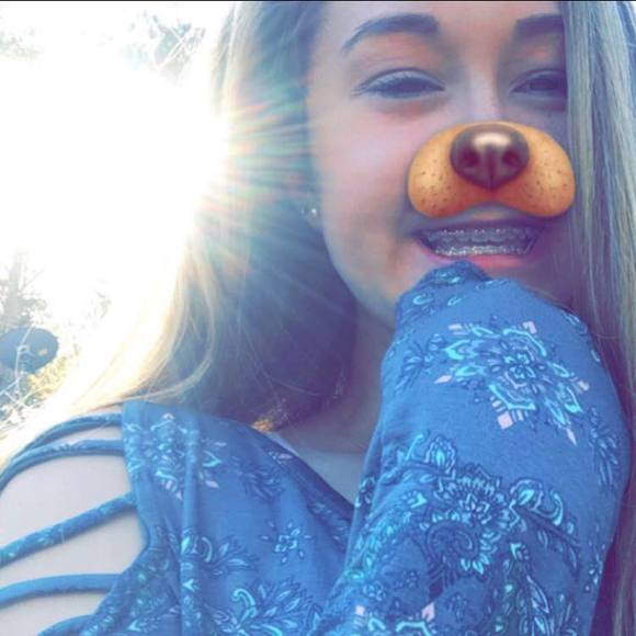 Meet your Posher, Madison - Picture 1 of 1